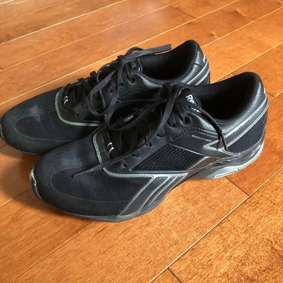 Women's Black Reebok Runners Size  6.5 - Picture 4 of 6